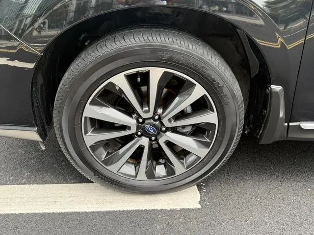 Subaru FORESTER Forester 2.5i Premium Navigation Version