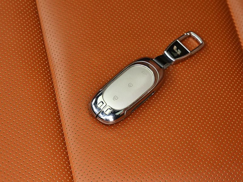 Li Auto Ideal L8 2023