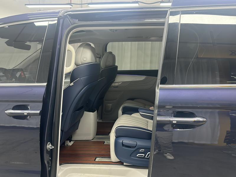 Roewe Roewe iMAX8 2021