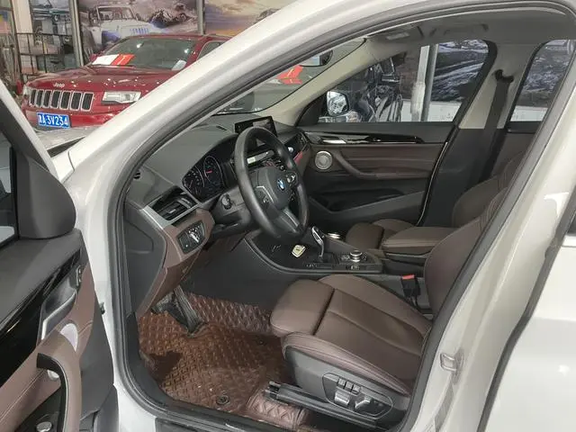 BMW BMW X1 sDrive25Li leading type
