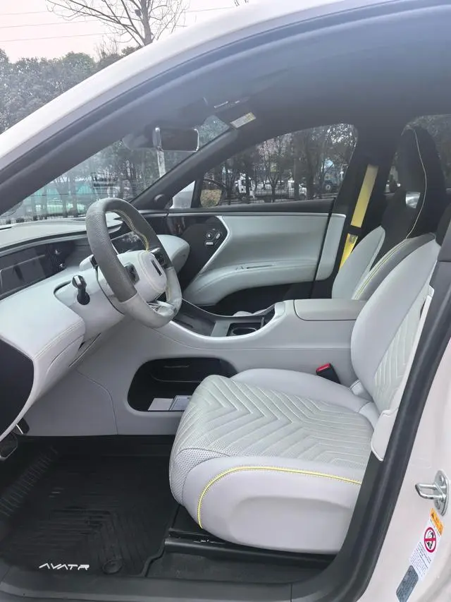 Avatr Avita 11 Long battery life, dual-motor version, luxury version, 4 seats
