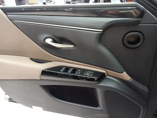 Lexus Lexus ES 200 Excellent Edition