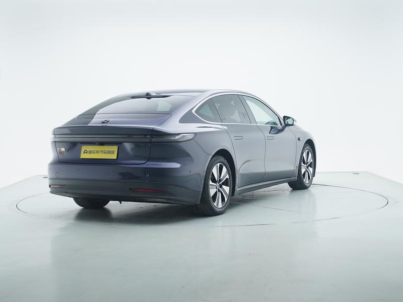 NIO NIO ET7 2023