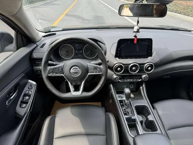 Nissan Xuan Yi 1.6L XL CVT Enjoy Edition