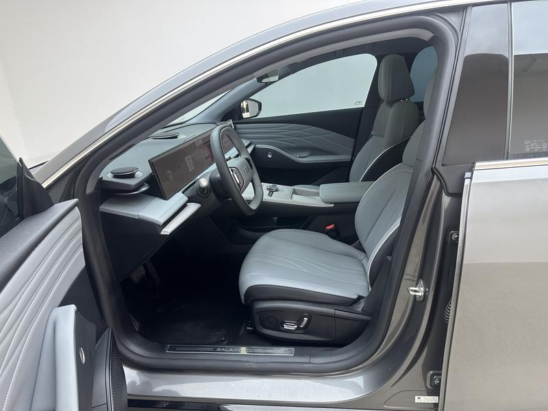 Geely Galaxy Galaxy E8 2024