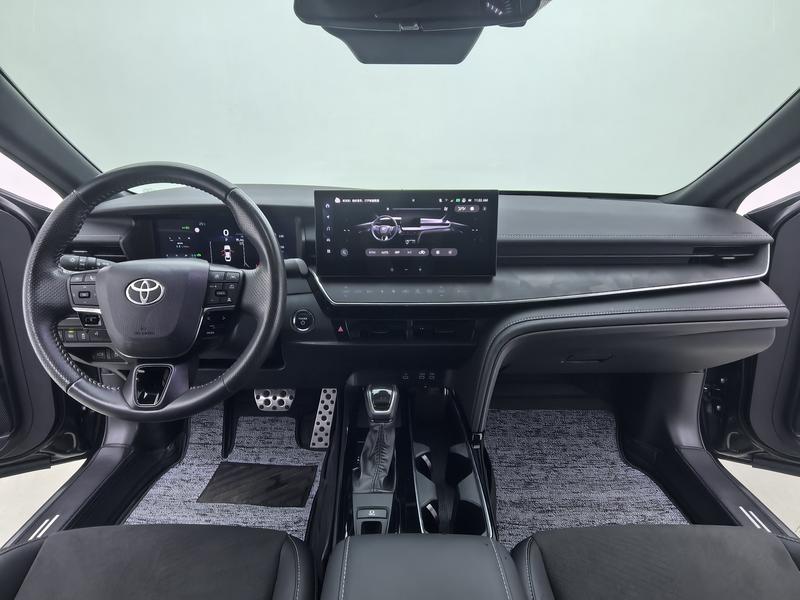 Toyota Camry 2024