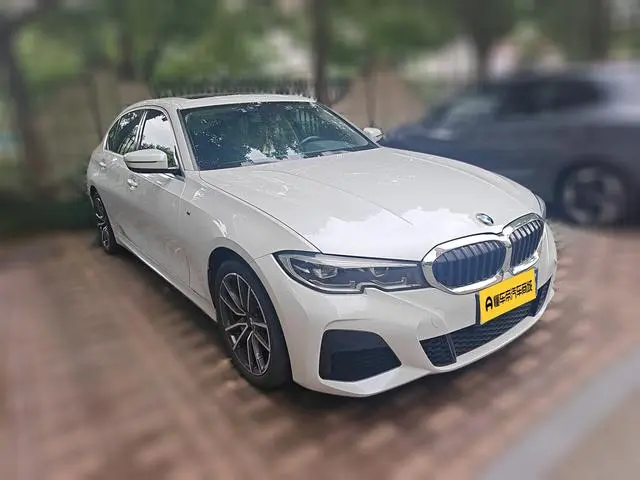 BMW BMW 3 Series Facelift 320Li M sports suit