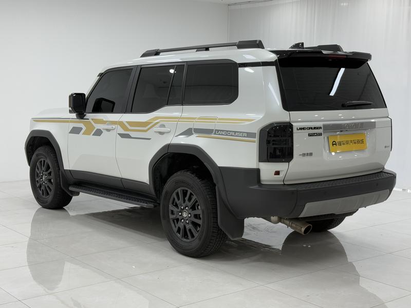 Toyota Prado 2024