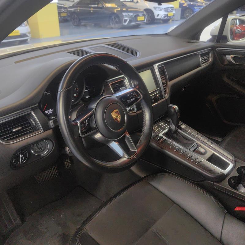 Porsche Macan 2016