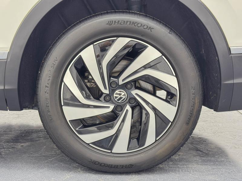 Volkswagen Tiguan L 2022