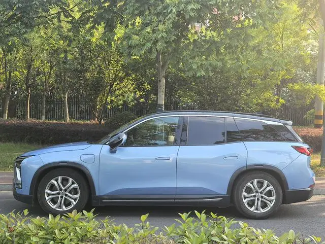 NIO NIO ES8 355KM benchmark version