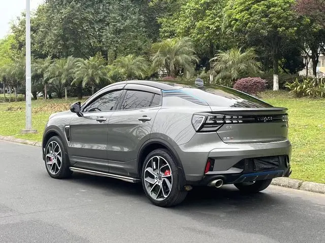 LYNK & CO Lynk 05 2.0TD two-wheel drive Halo