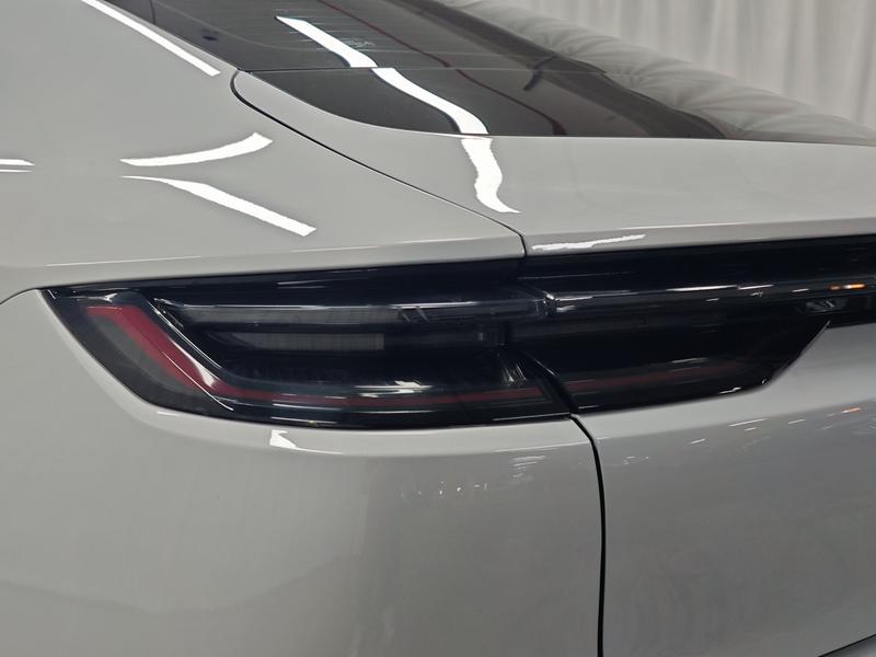 Geely Galaxy Galaxy Star Shine 8 PHEV 2025