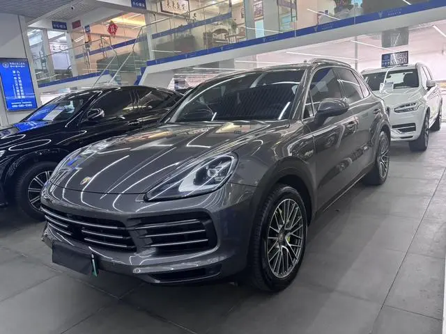 Porsche Cayenne E-Hybrid Cayenne E-Hybrid 2.0T Platinum Edition