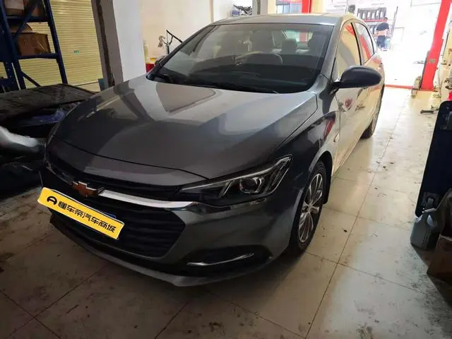Chevrolet Cruze 320 automatic Enjoy Skylight version