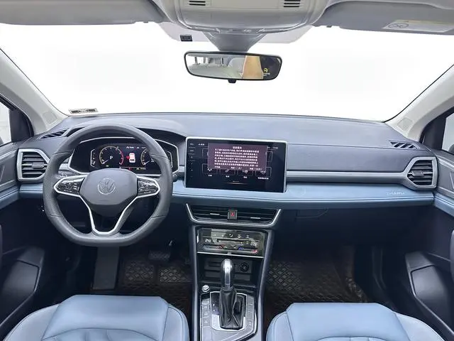 Volkswagen Tuyue 300TSI two-wheel drive full moon version