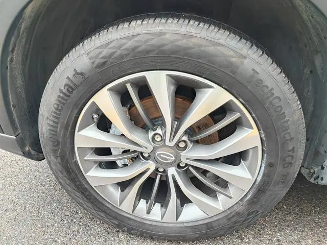 GAC Trumpchi GS8 320T two-wheel drive luxury Zhilian Edition 7 seats