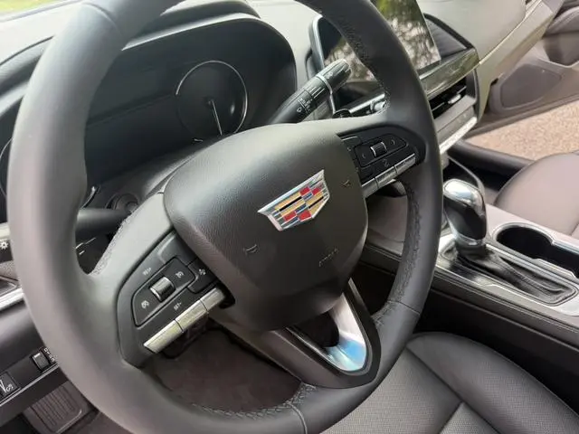 Cadillac Cadillac CT4 28T luxury