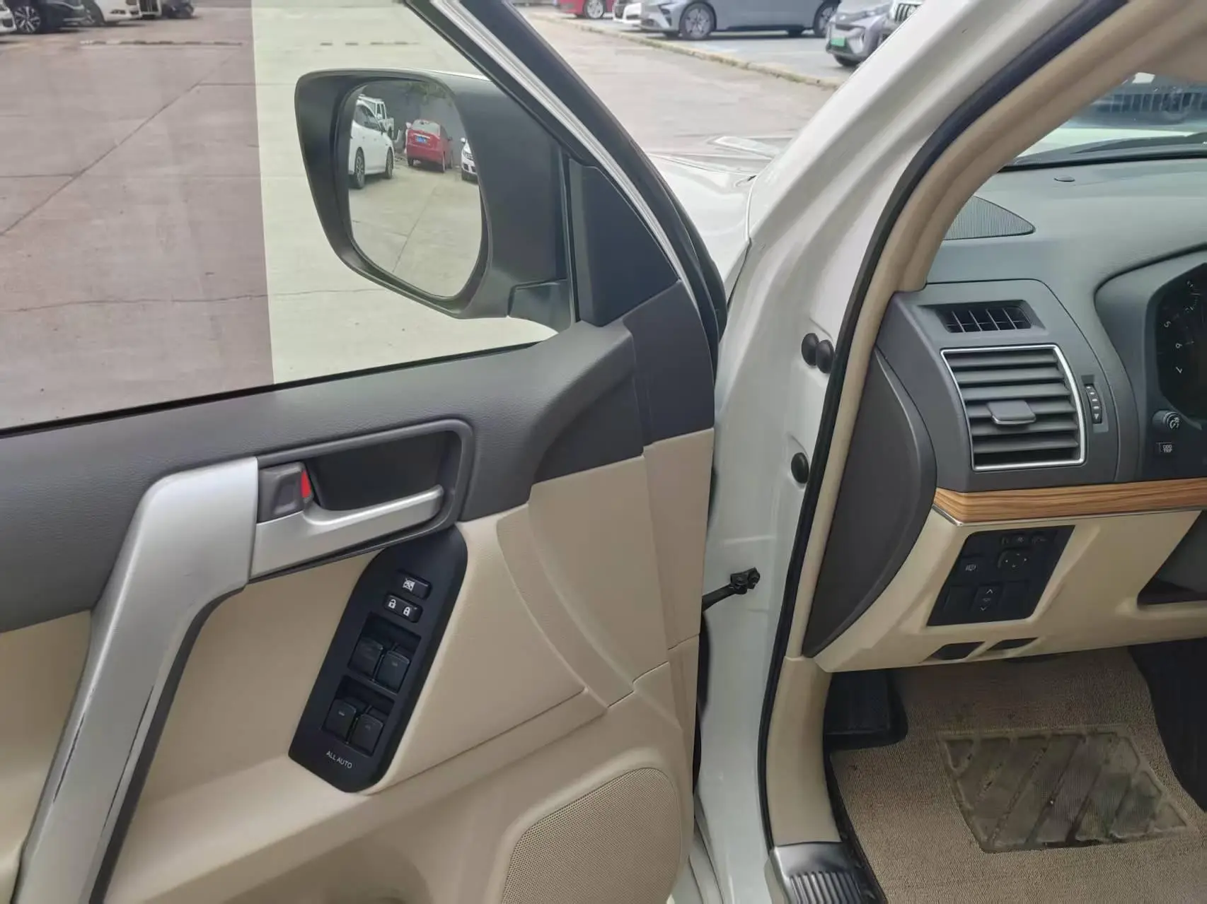 TOYOTA Prado 3.5L automatic TX-L NAVI rear hanging spare tire