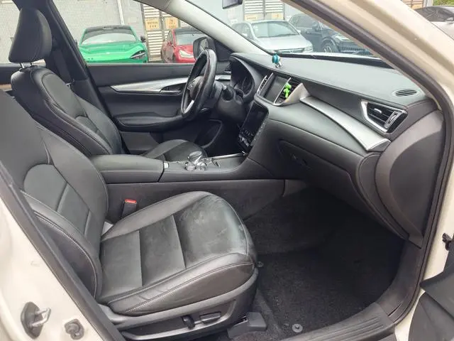 Infiniti Infiniti QX50 2.0T two-wheel drive fashion version