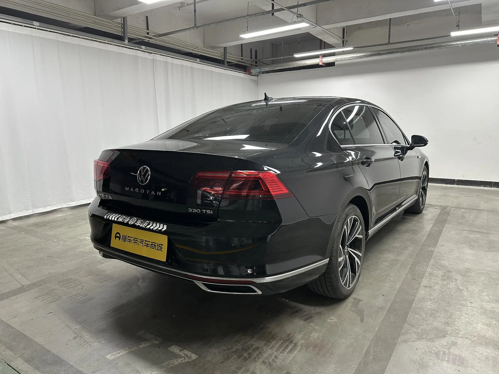 Volkswagen Magotan 330TSI DSG Luxury