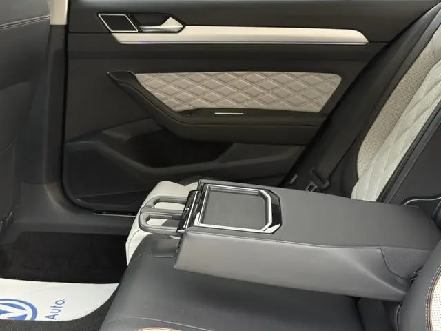 Volkswagen Magotan 2 million commemorative edition 330TSI DSG Luxury models