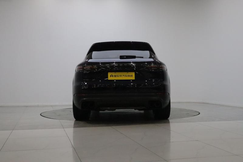 Porsche Cayenne E-Hybrid 2021