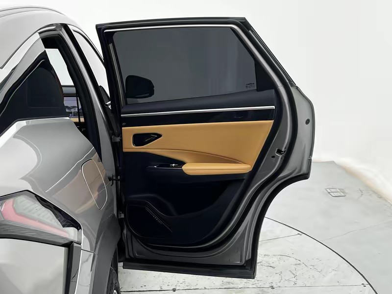Geely Galaxy Galaxy L7 2023