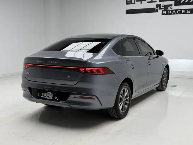 BYD Qin PLUS DM DM-i Champion Edition 55KM Leading Type