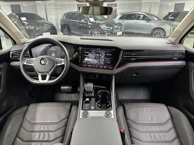Volkswagen Touareg 2.0 TSI Ruiyi Edition Country VI