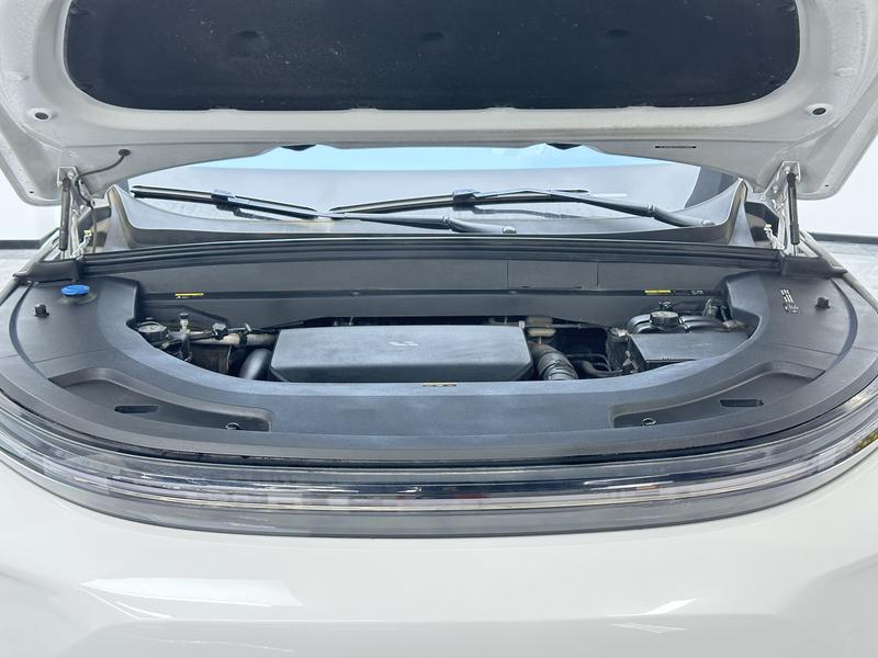 Li Auto Ideal L7 2024
