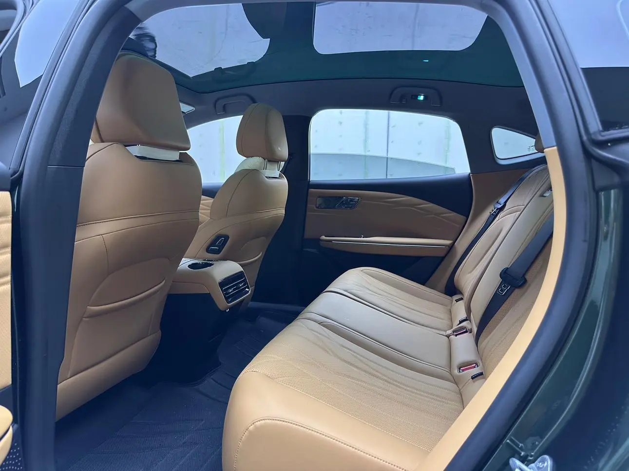 Geely Galaxy Galaxy Sparkle 8 PHEV 130km EM-i Premium Edition