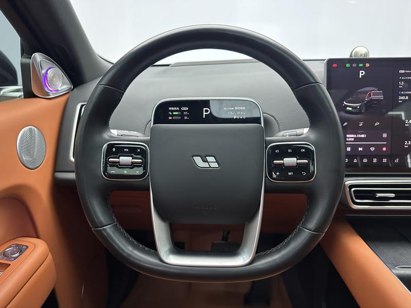 Li Auto Ideal L8 2023