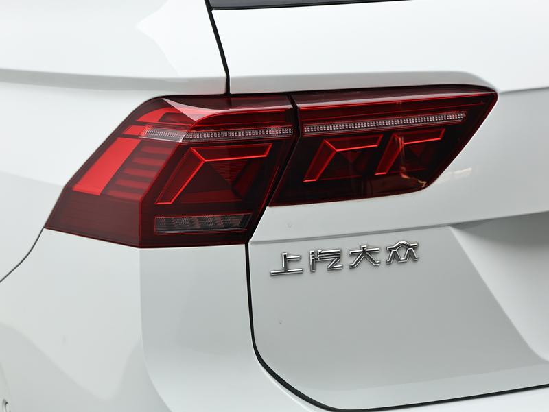 Volkswagen Tiguan L PHEV 2023
