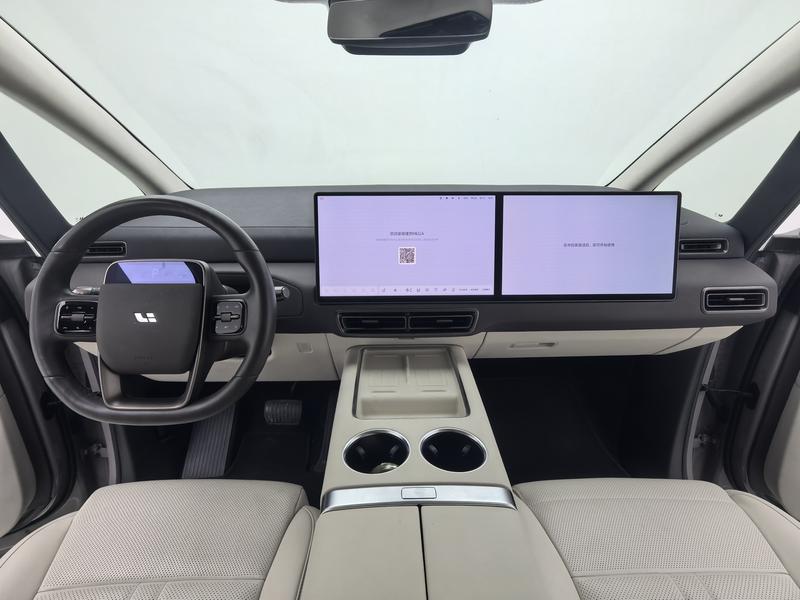 Li Auto Ideal MEGA 2024