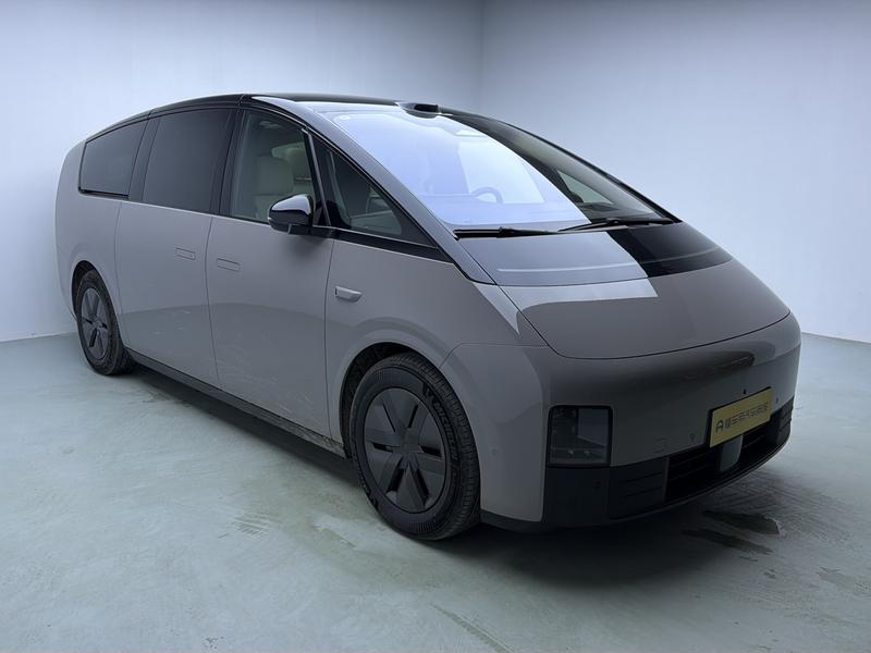 Li Auto Ideal MEGA 2025