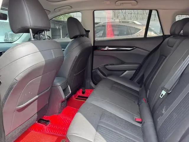 Dongfeng Fengshen Yi Hyun GS 230T automatic cross-mesh version