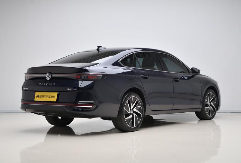 Volkswagen Magotan 2024