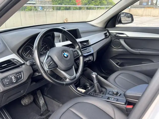 BMW BMW X1 sDrive18Li fashion type