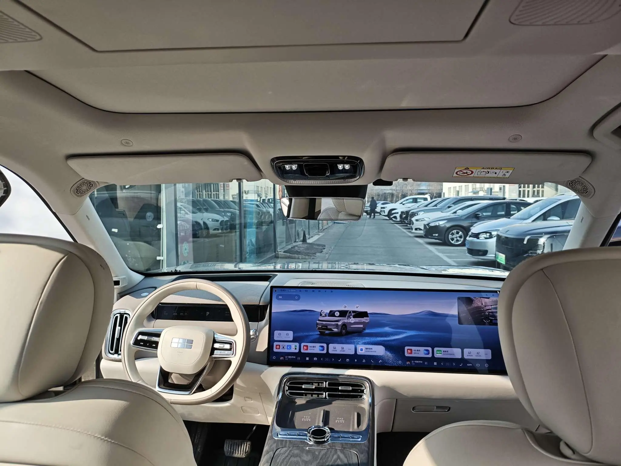 Geely Galaxy Galaxy M9 210km four-wheel drive pilot version