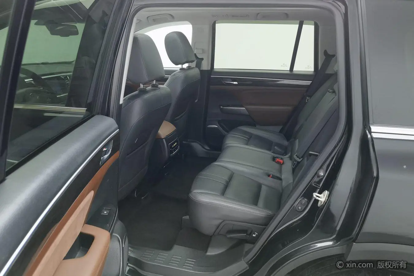 GAC Trumpchi GS8 320T two-wheel drive luxury Zhilian Edition 7 seats