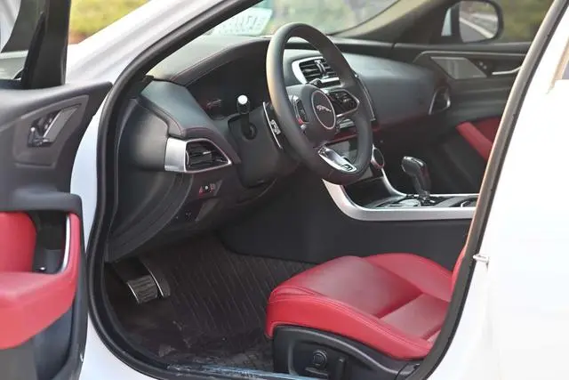 Jaguar Jaguar XEL 2.0T 250PS R-DYNAMIC S Enterprising Sports Edition
