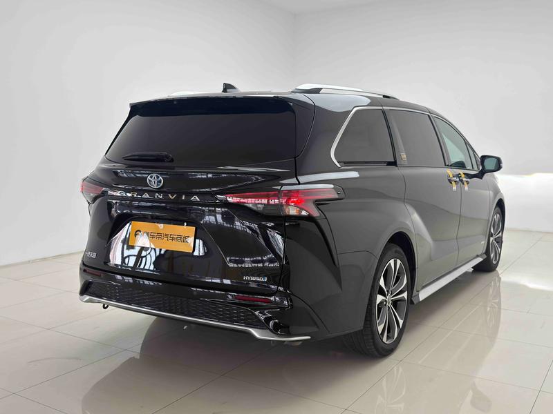 Toyota Gravia 2023