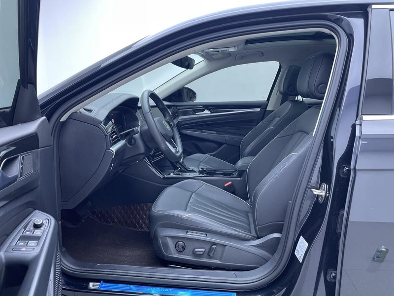 Volkswagen Passat 2024