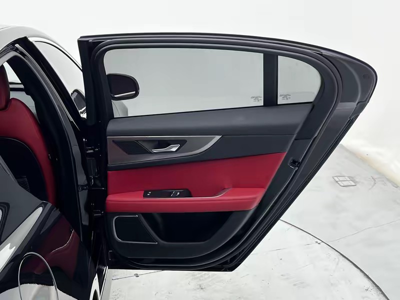 Jaguar Jaguar XEL 2023