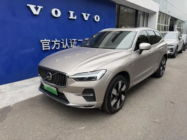 Volvo Volvo XC60 PHEV T8 four-wheel drive long battery life Zhiyuan Deluxe Edition