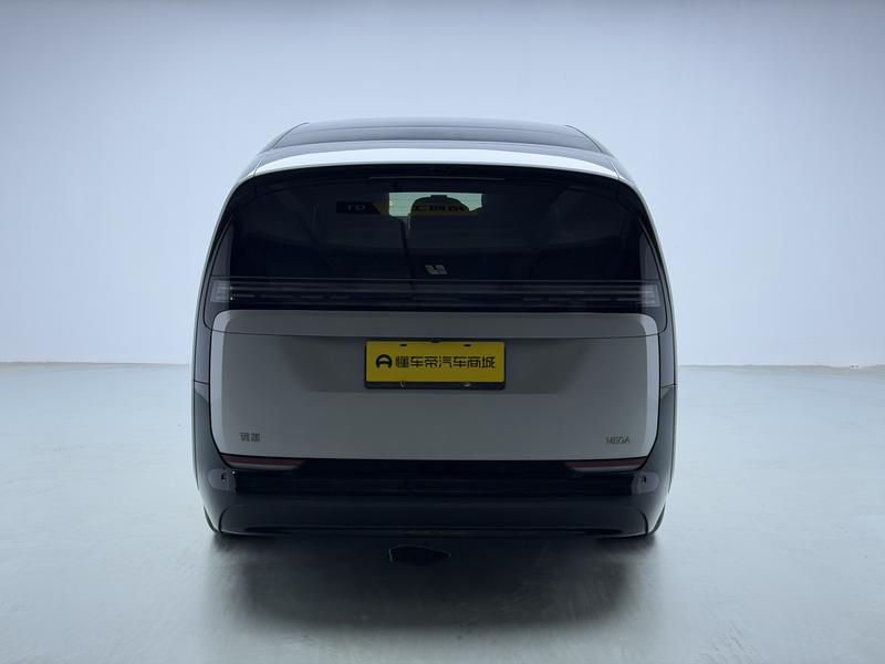 Li Auto Ideal MEGA 2024