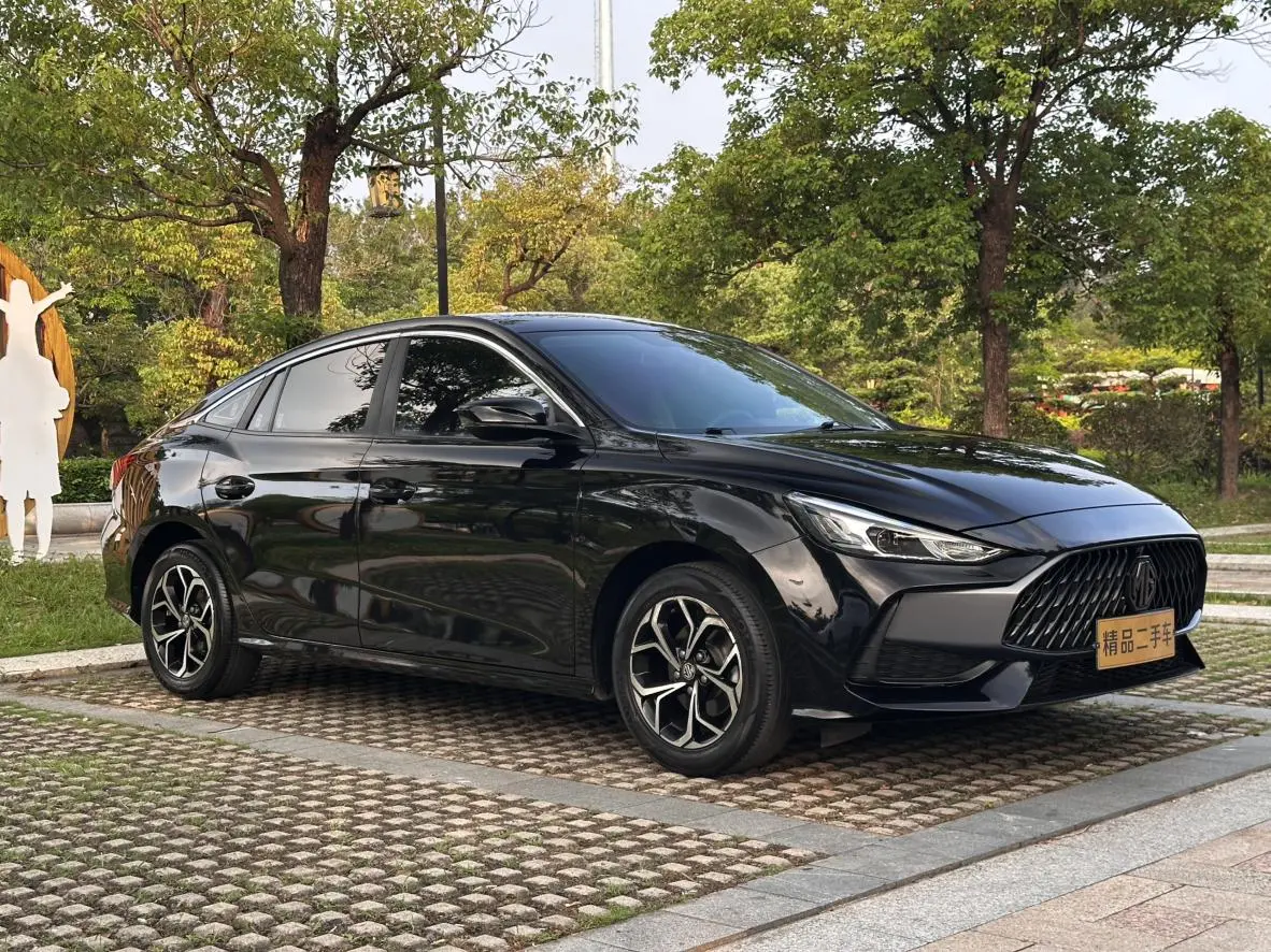 MG MG5 180DVVT CVT Youth Deluxe Edition