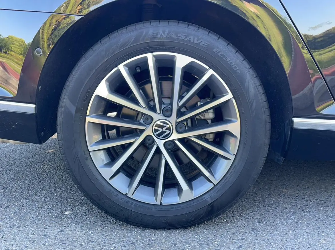 Volkswagen Magotan 380TSI DSG Luxury