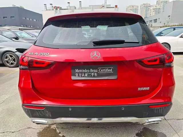 Mercedes-Benz Mercedes-Benz GLA GLA 200